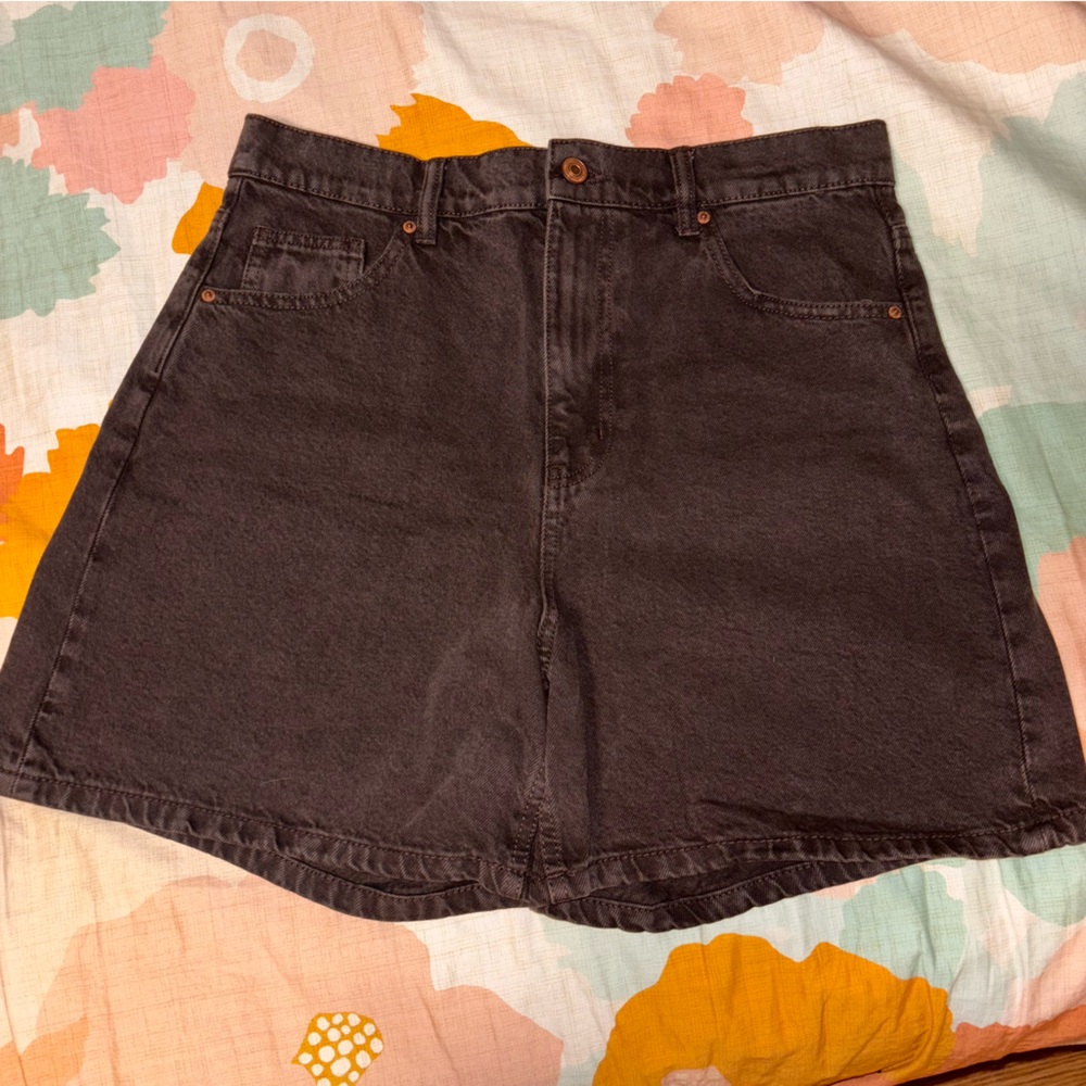 2/$15 🍓 Ardene Brown Mom Denim Shorts